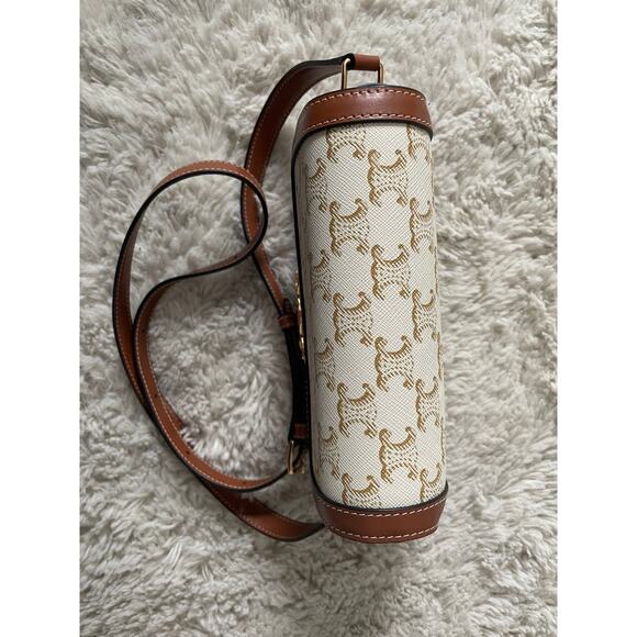 CELINE Teen Triomphe Bag in Triomphe Canvas and Calfskin - Picture 4 of 15